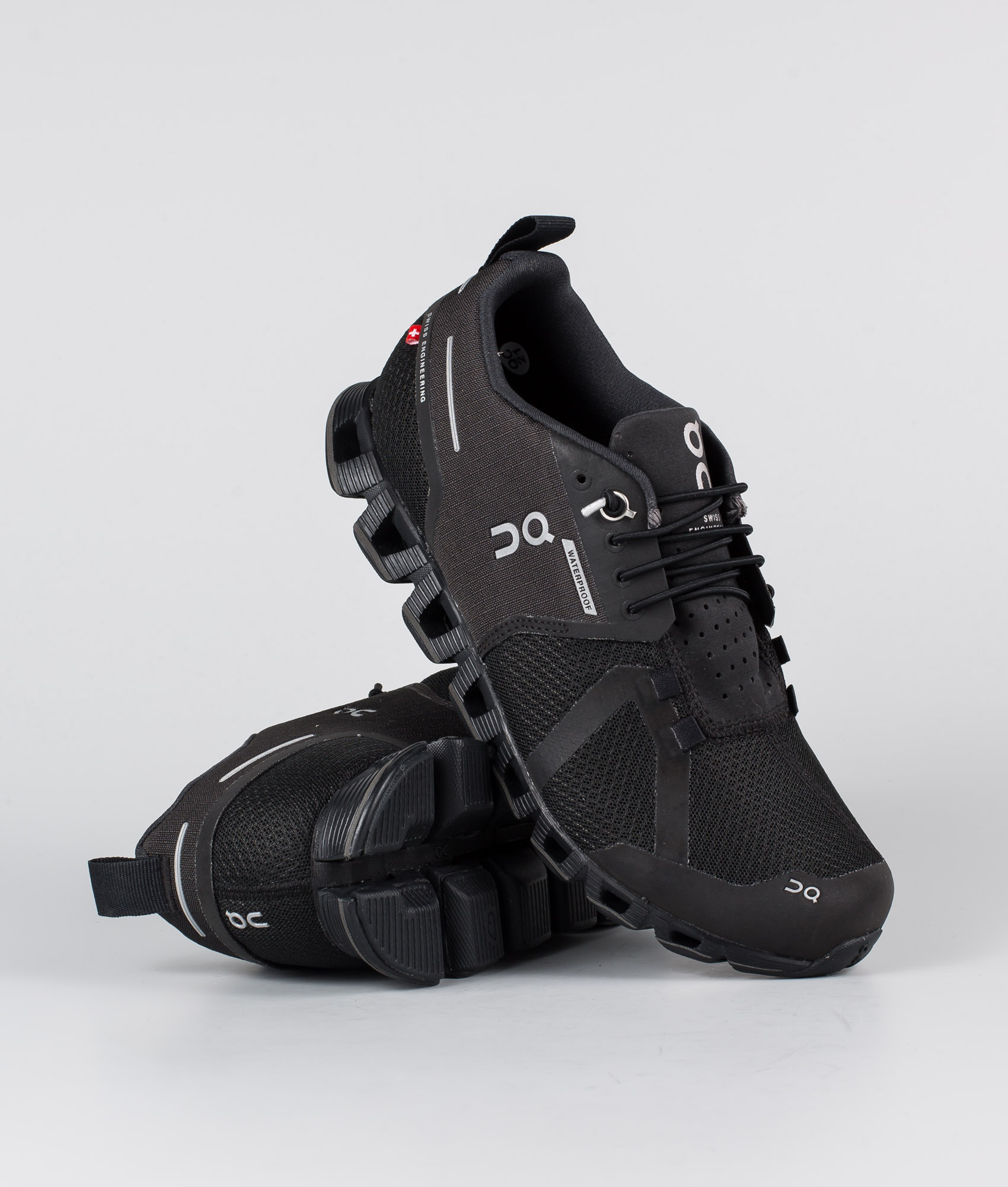 On Shoes Cloud Waterproof Schoenen Black/Lunar | Ridestore.com