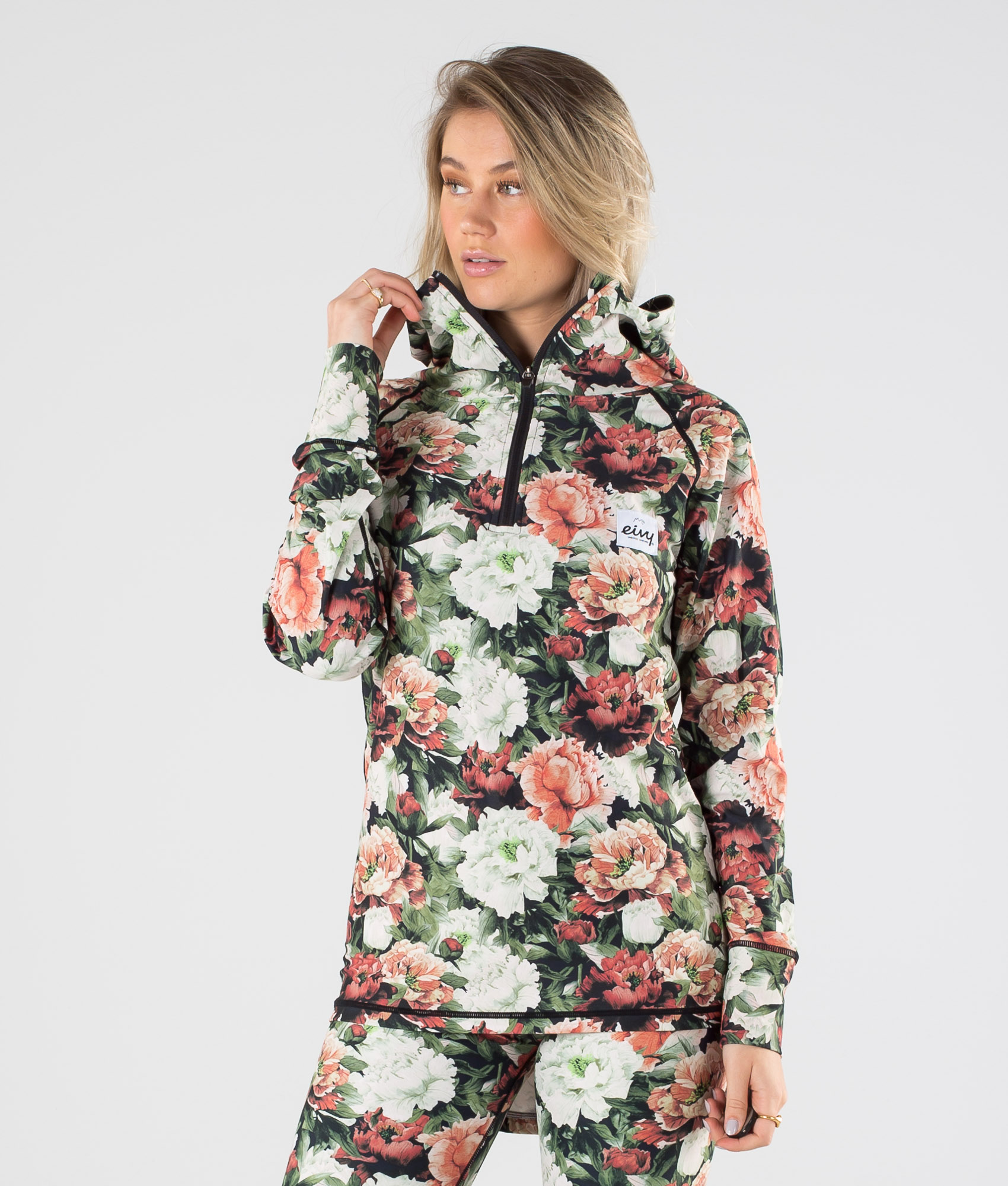 eivy base layer