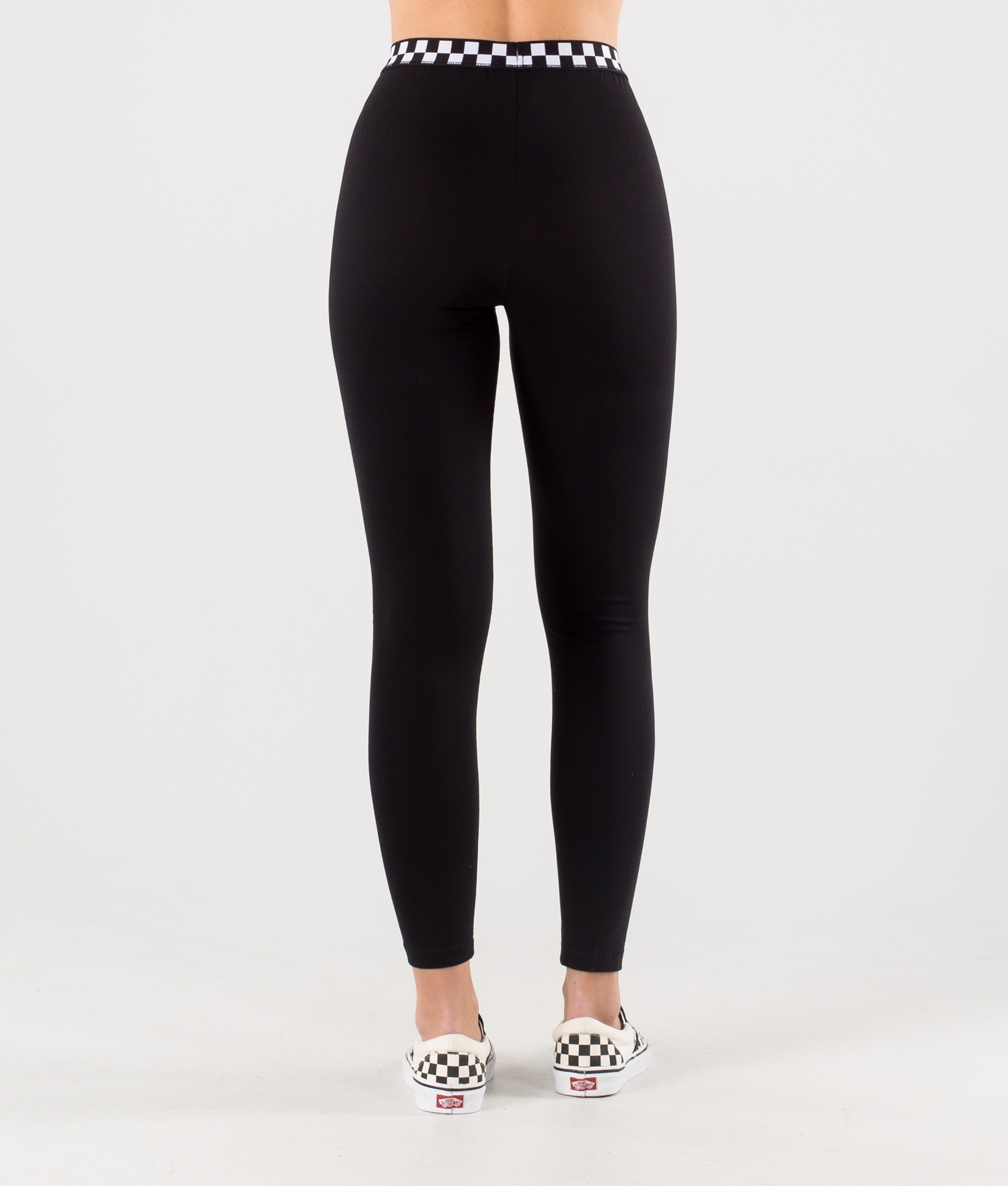 leggings with black vans