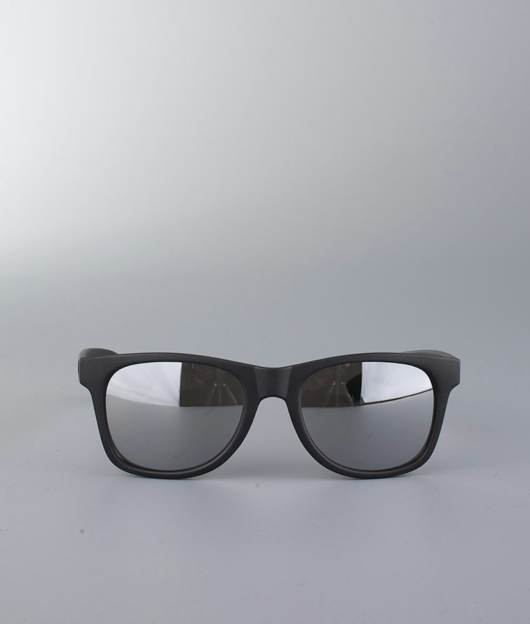 kok forfølgelse Jeg tror, ​​jeg er syg Vans Spicoli 4 Shades Sunglasses Matte Black/Silver Mirror | Ridestore.com