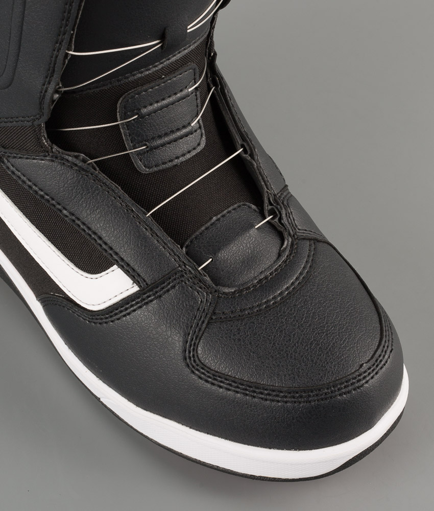 vans aura