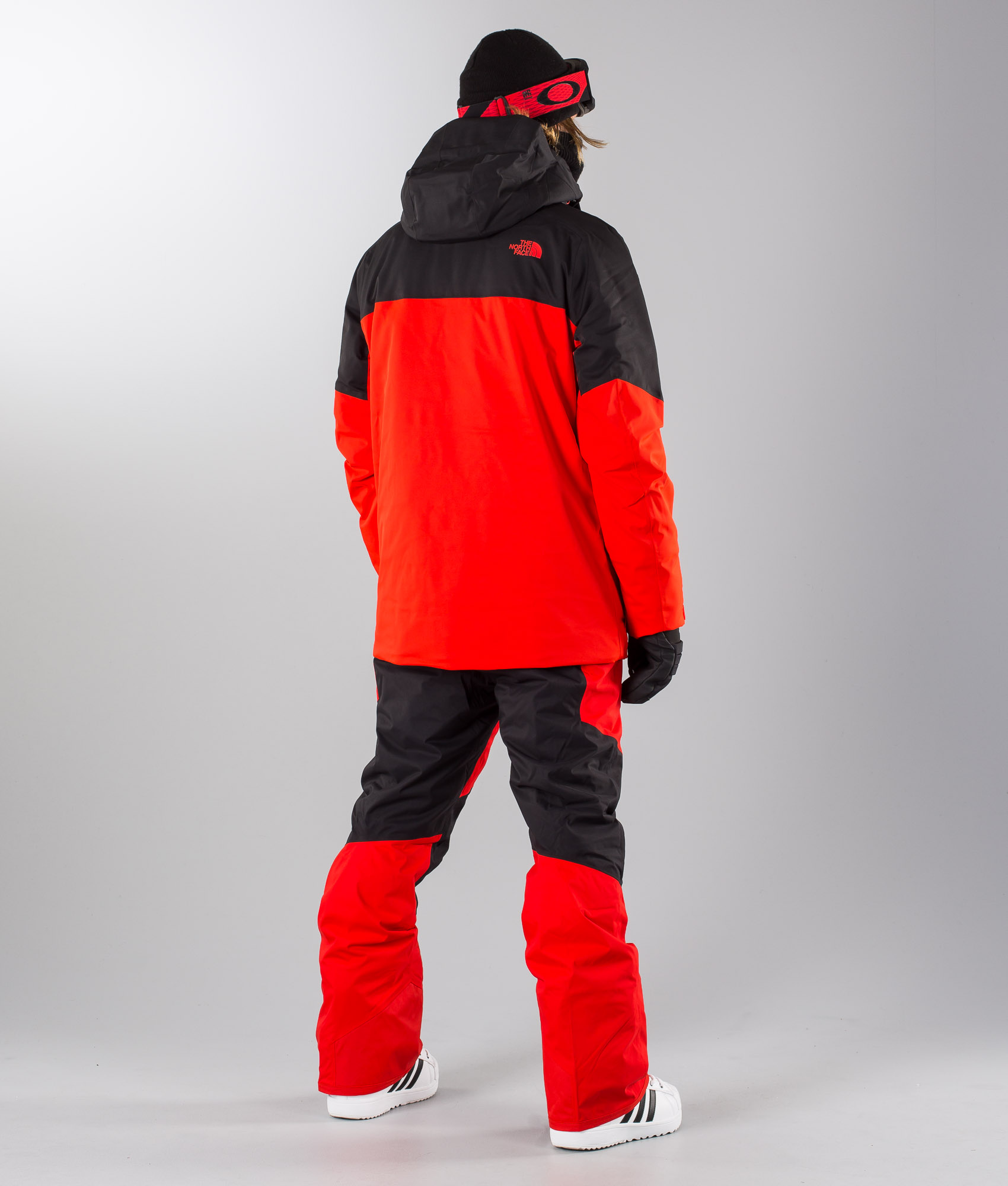 Jas North Chakal Snowboard The Ridestore nl Face Redblack SHAqdI