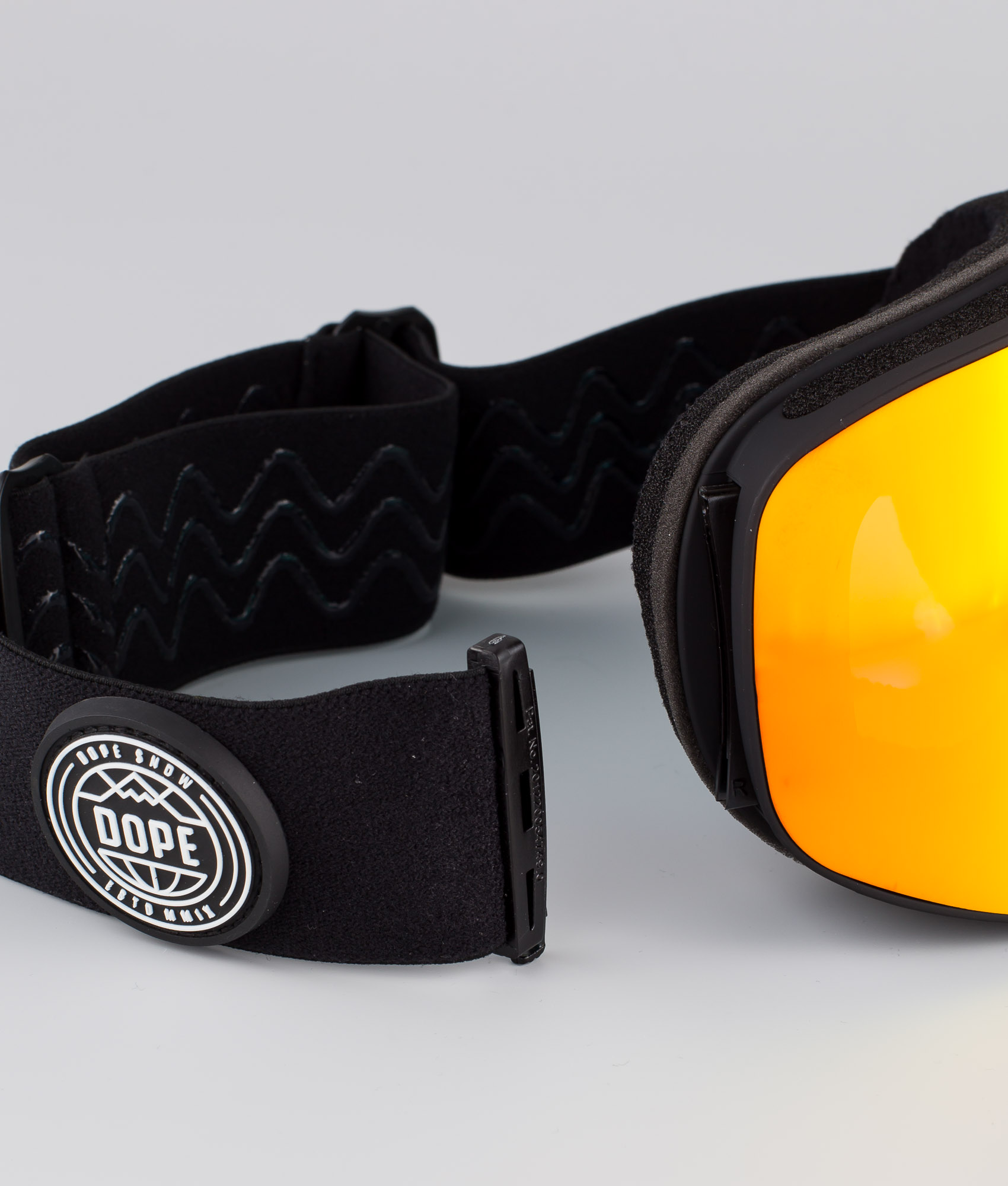 Flush Glotain II Ski Goggle Black W/Red Mirror