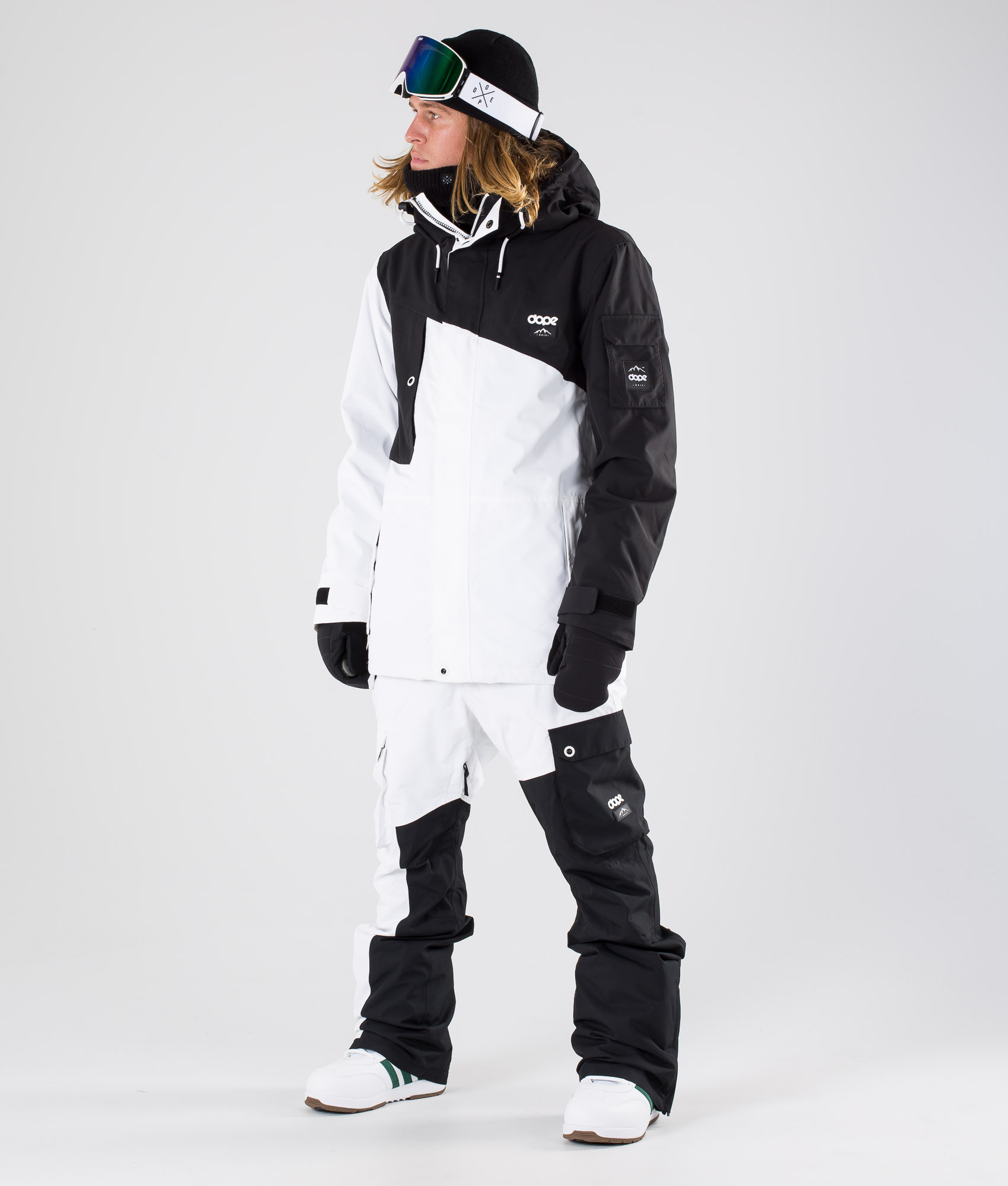 Black and white snowboard sale jacket