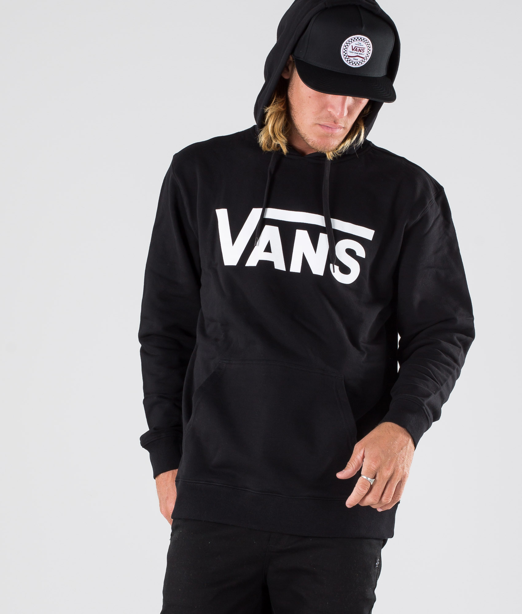 vans classic pullover hoodie black