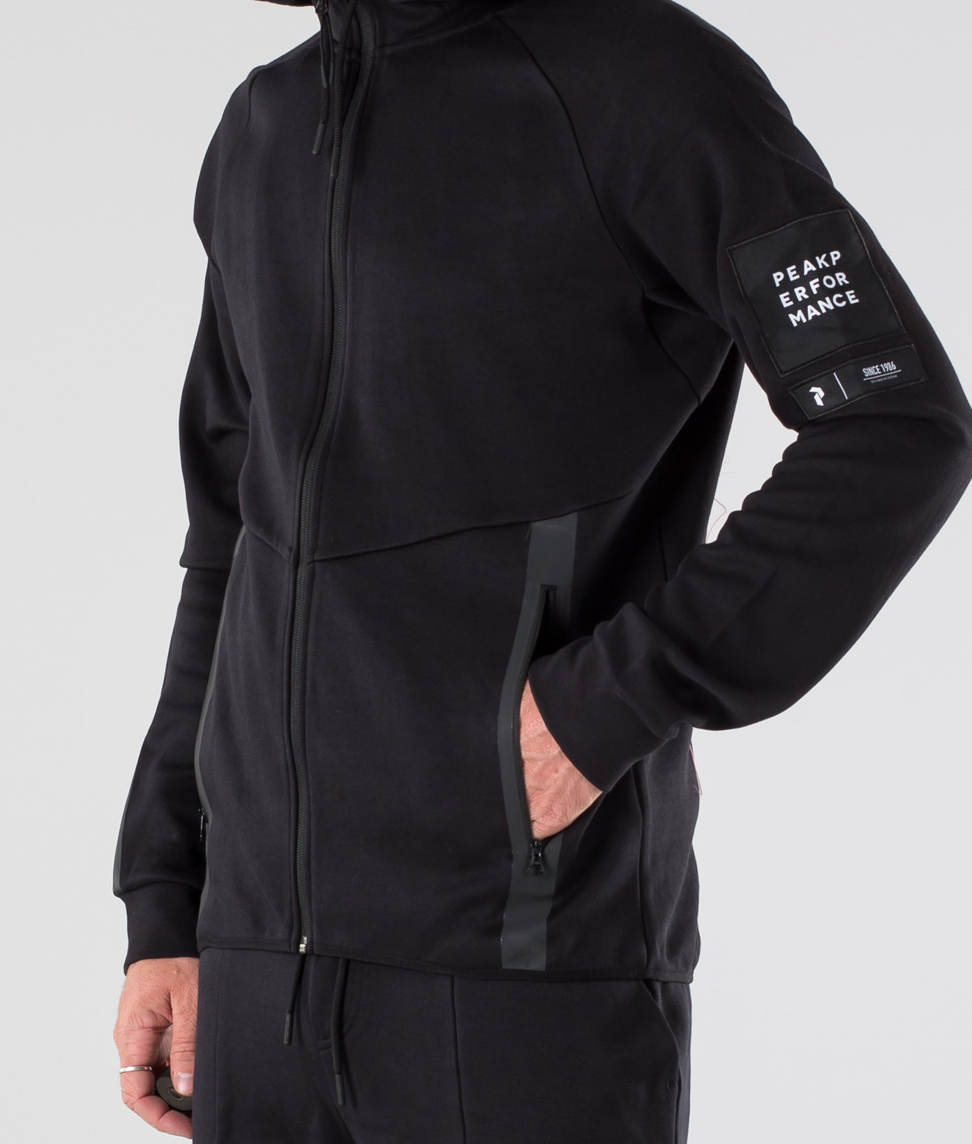 peak performance tech zip hoodie