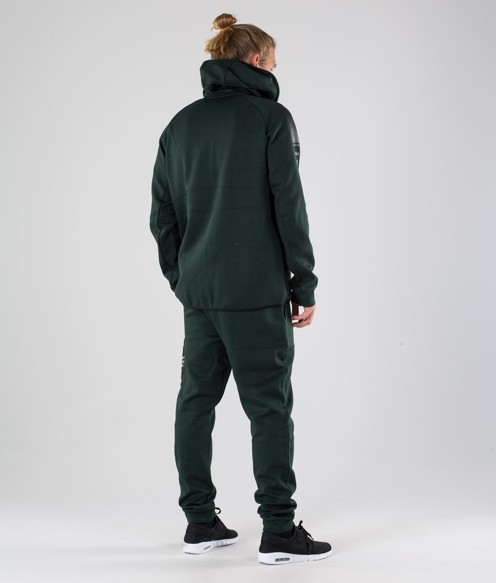 peak performance hoodie green