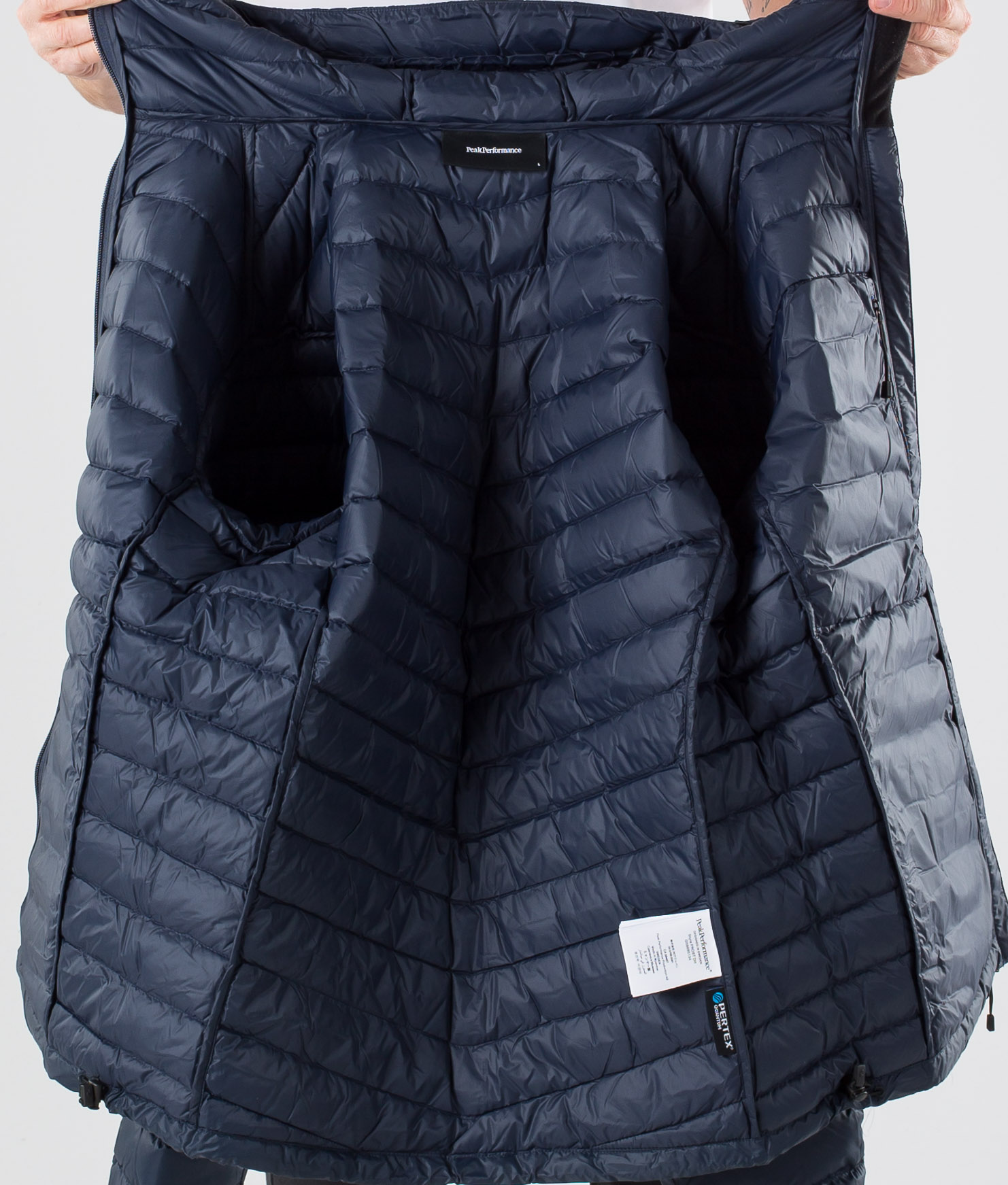 peak performance frost down vest