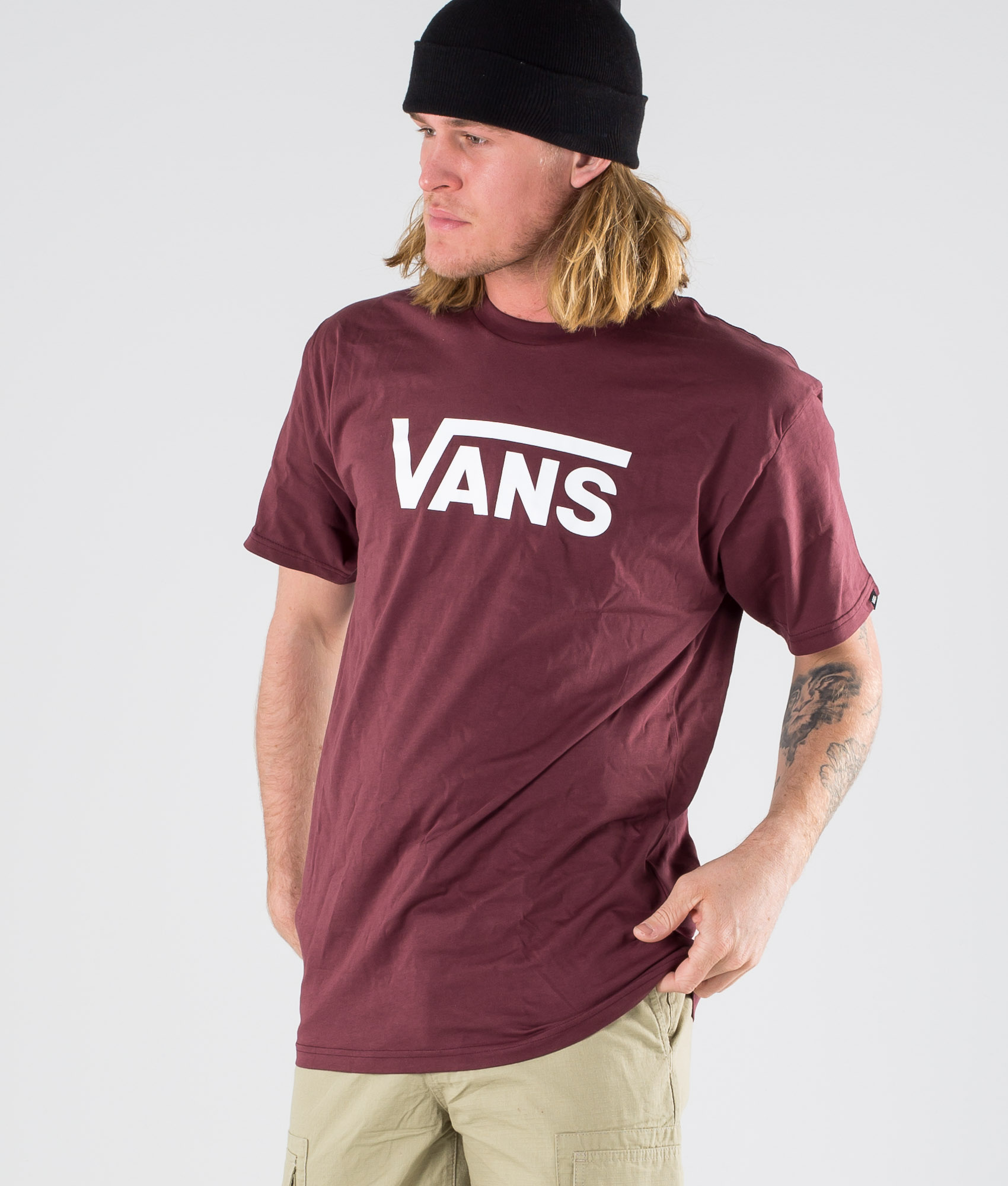 shirt and vans