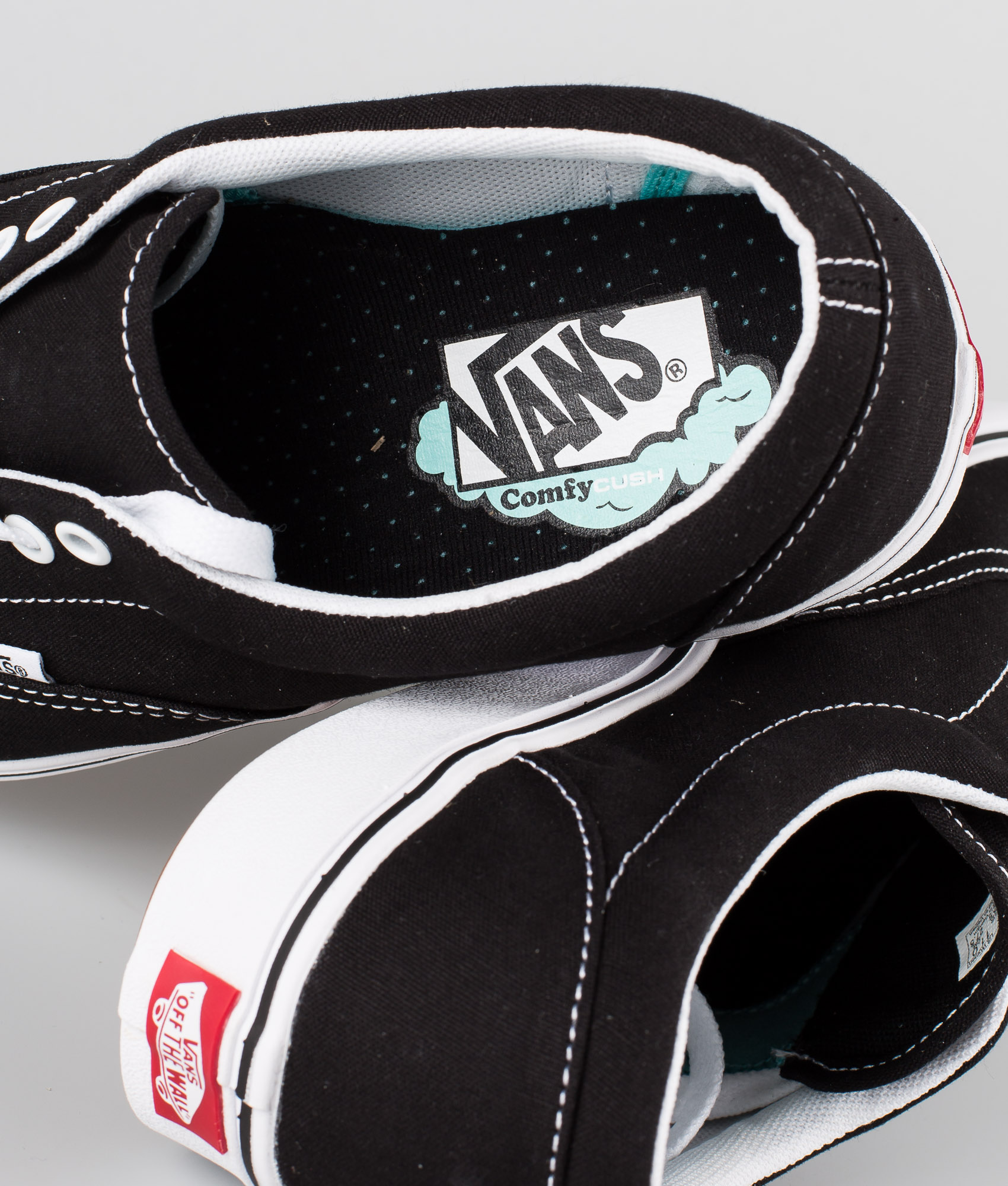 Vans ComfyCush Era Sko (Classic) BlackTrue White Ridestore.no Vans ComfyCush Era Sko (Classic) BlackTrue White Ridestore.no