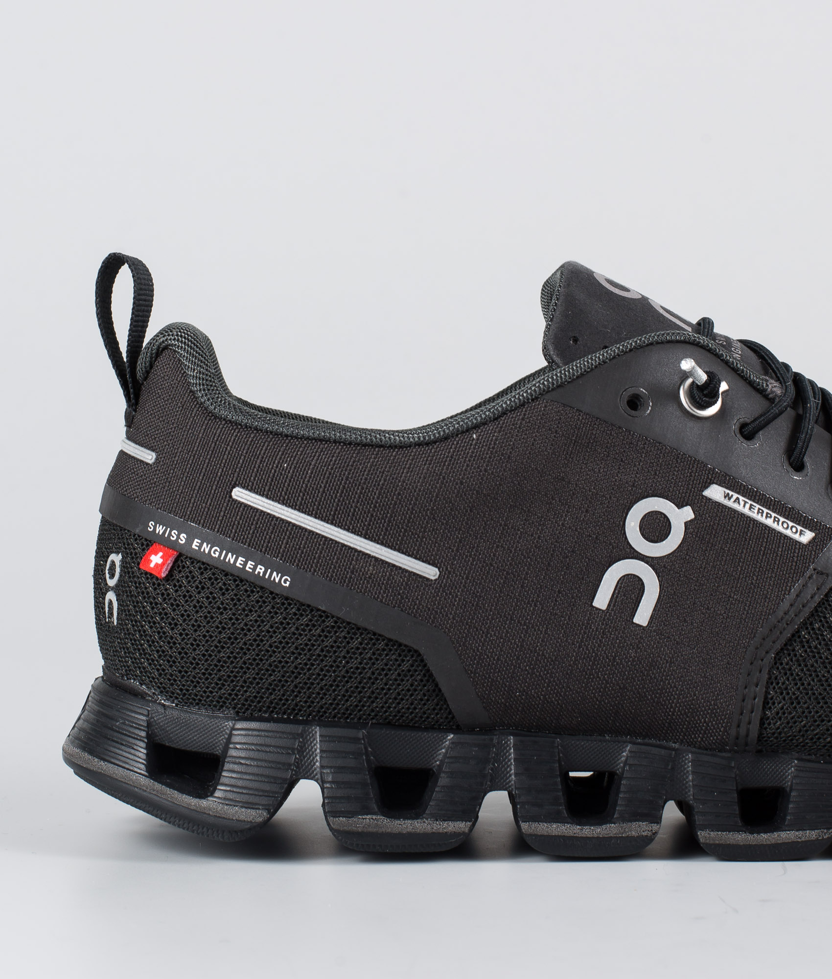 On Shoes Cloud Waterproof Sko BlackLunar Ridestore.no On Shoes W Cloud Waterproof Sko BlackLunar Ridestore.no