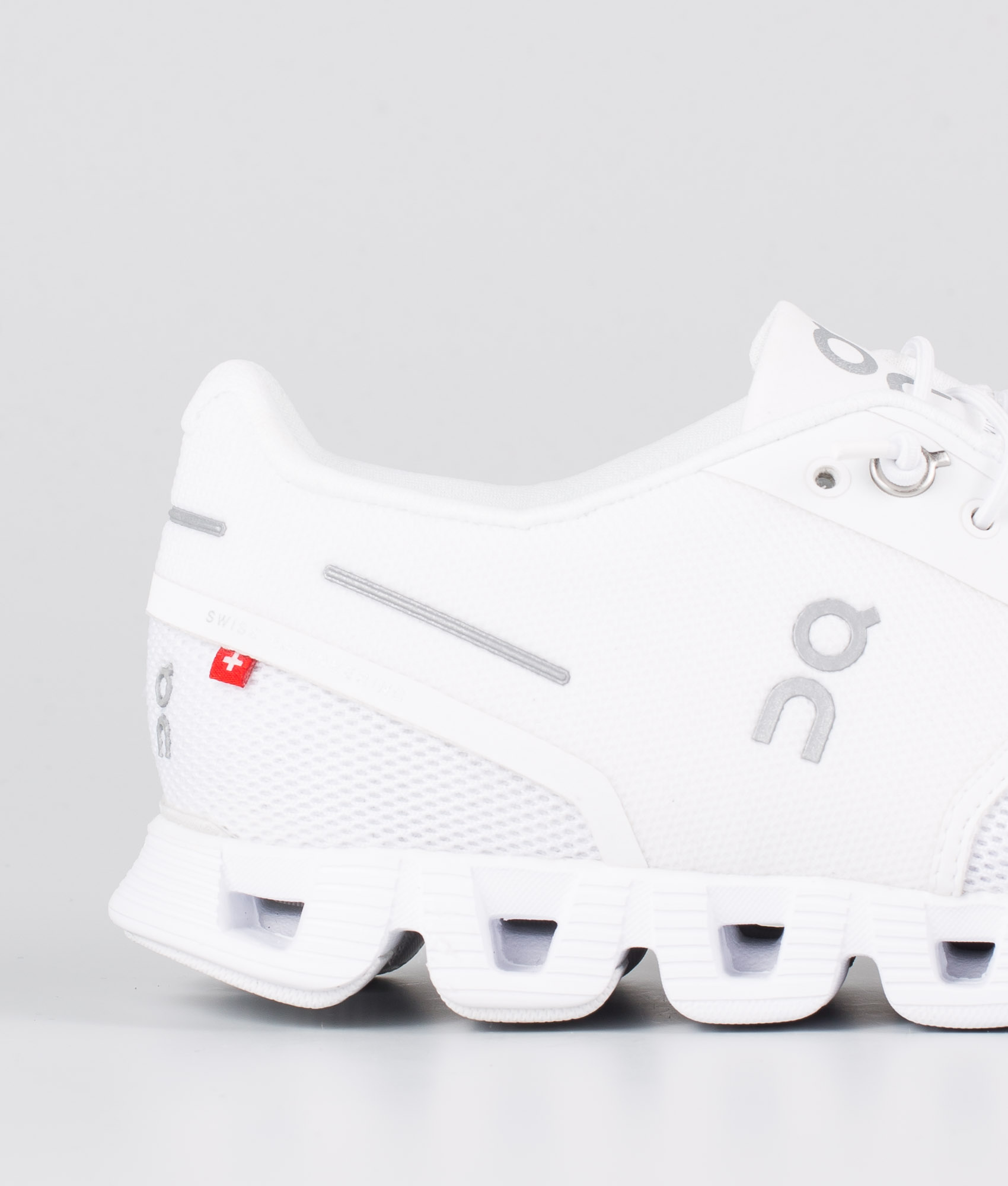 on cloud all white womens shoes