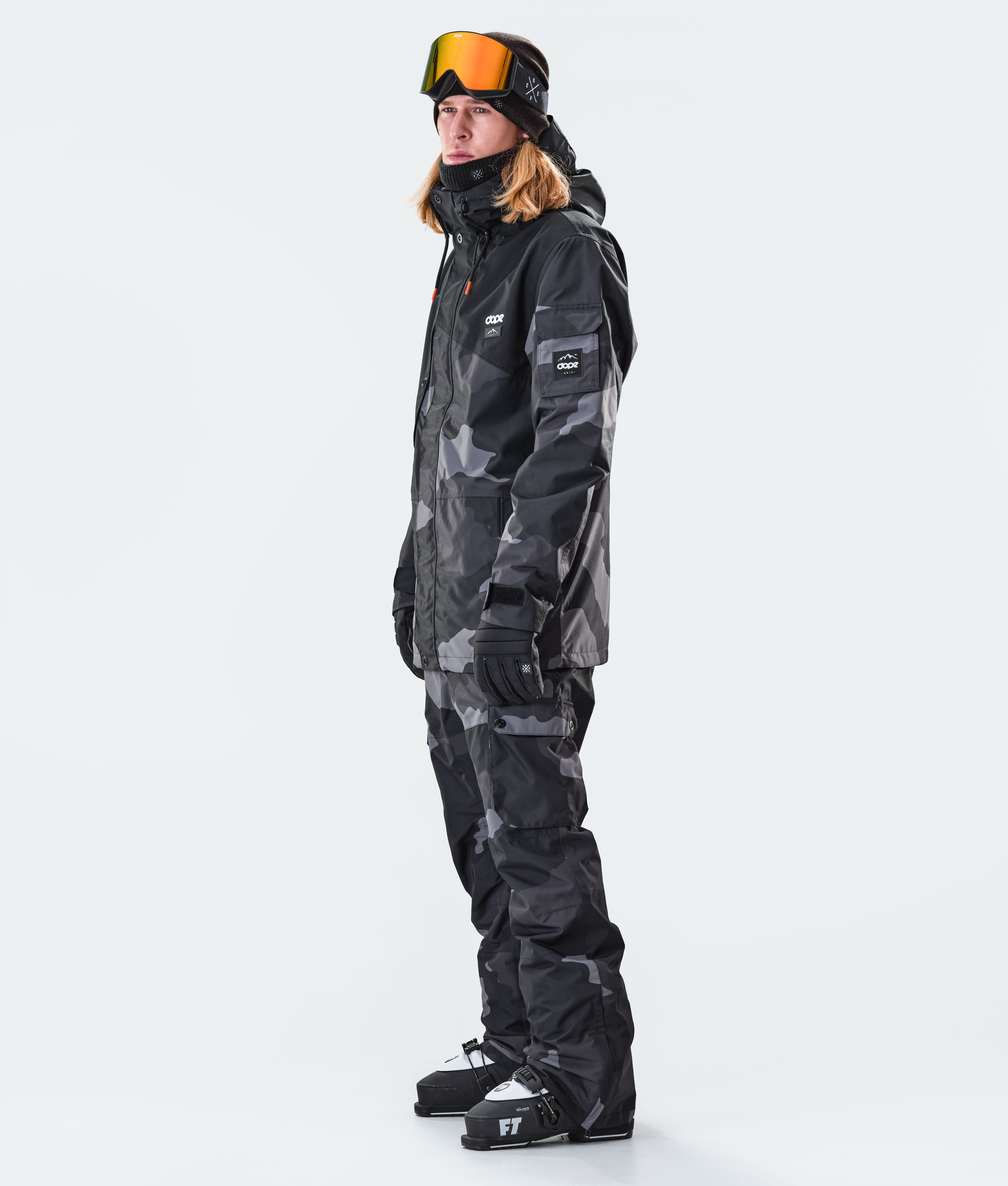 black camo snowboard jacket