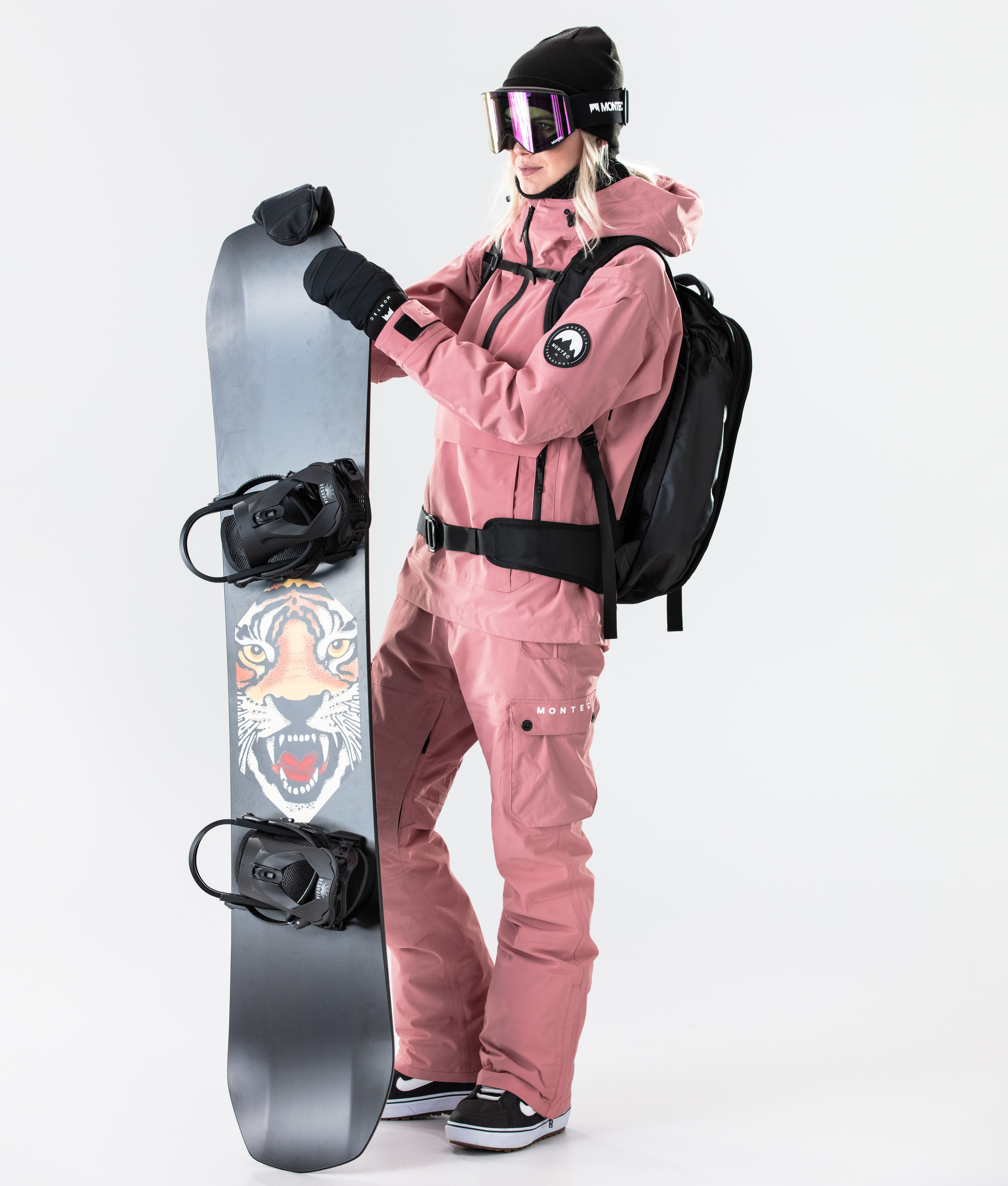 Snowboarding outfit on sale