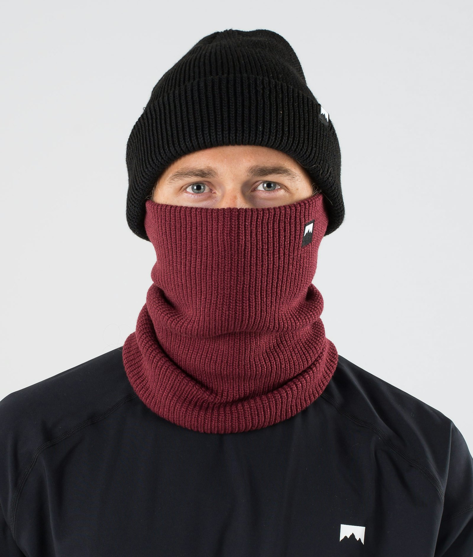 Montec Classic Knitted Scaldacollo Burgundy