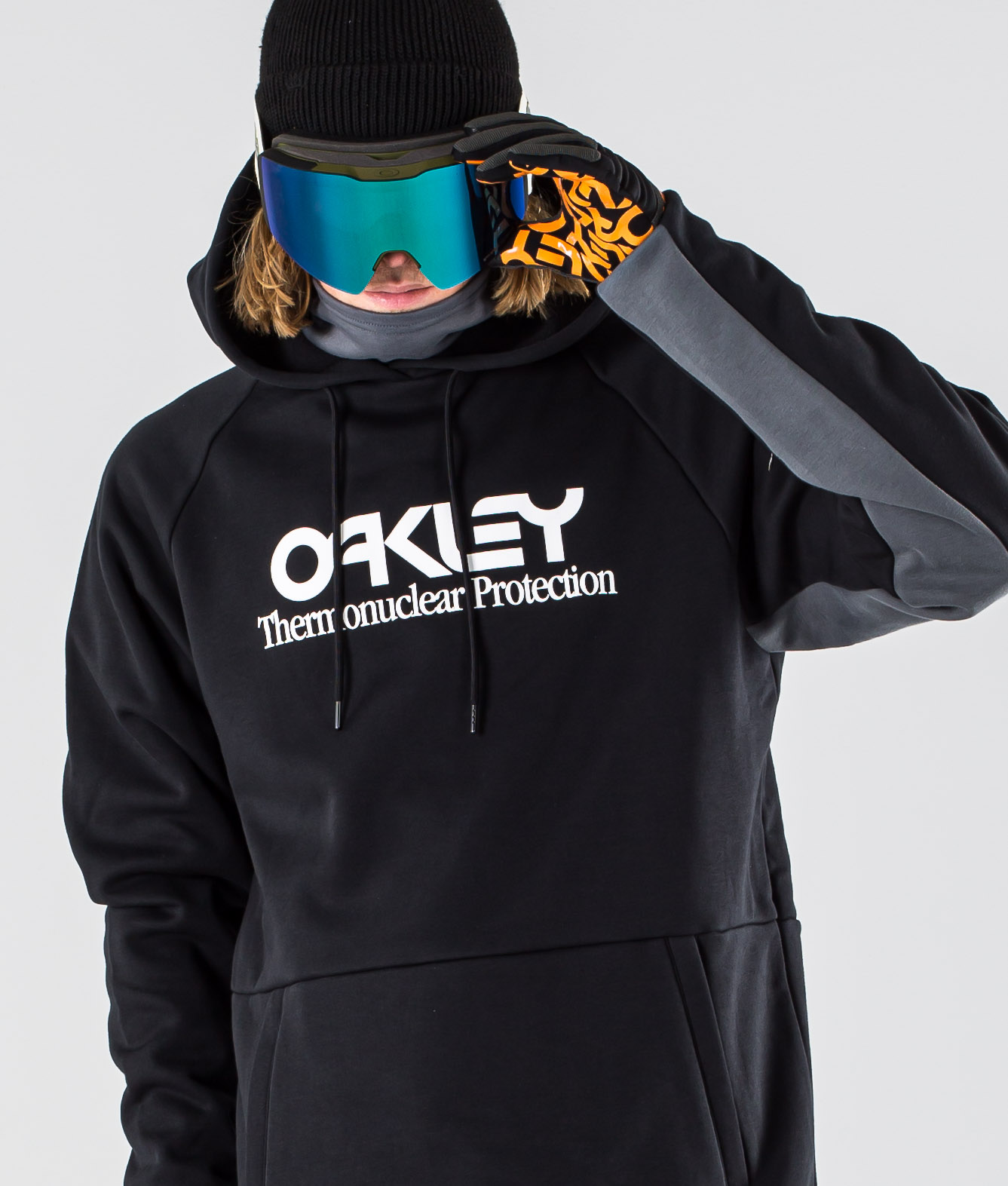 oakley thermonuclear protection hoodie