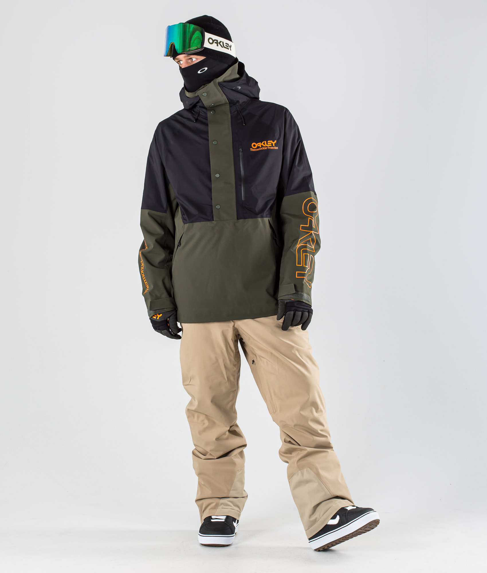 oakley mountain cargo jacket