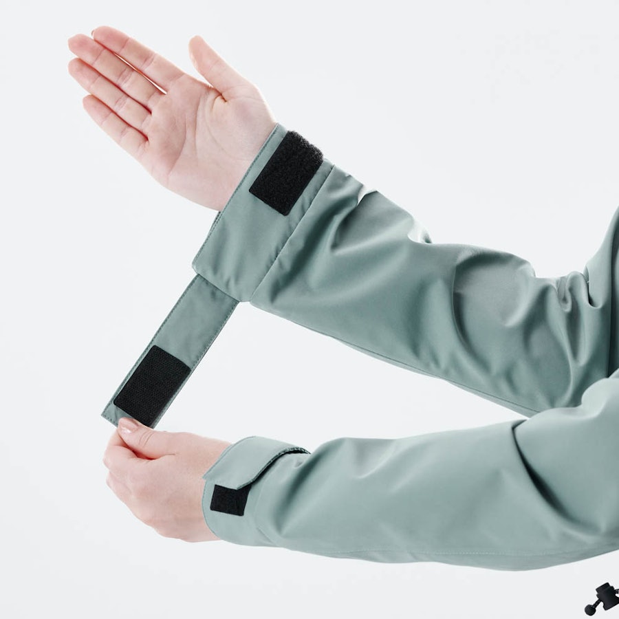 Velcro Adjustable Cuffs
