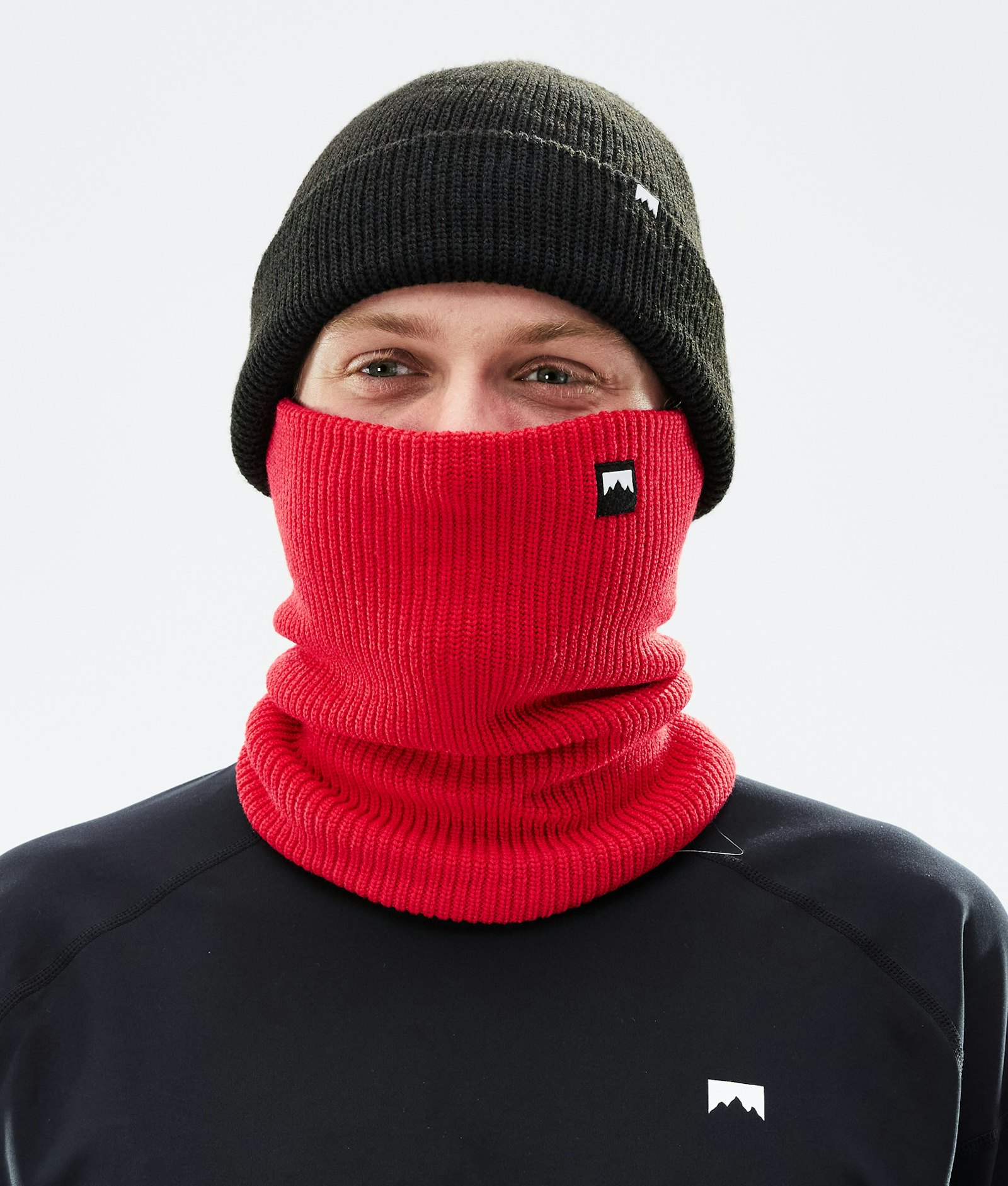 Montec Classic Knitted Facemask Red, Image 2 of 3