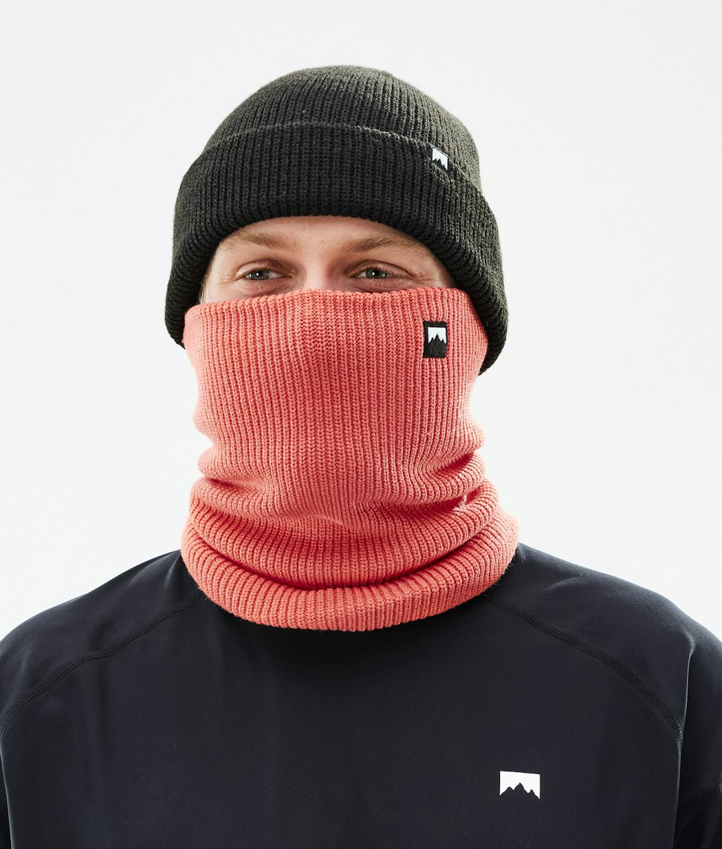 Montec Classic Knitted Men's Facemask Coral