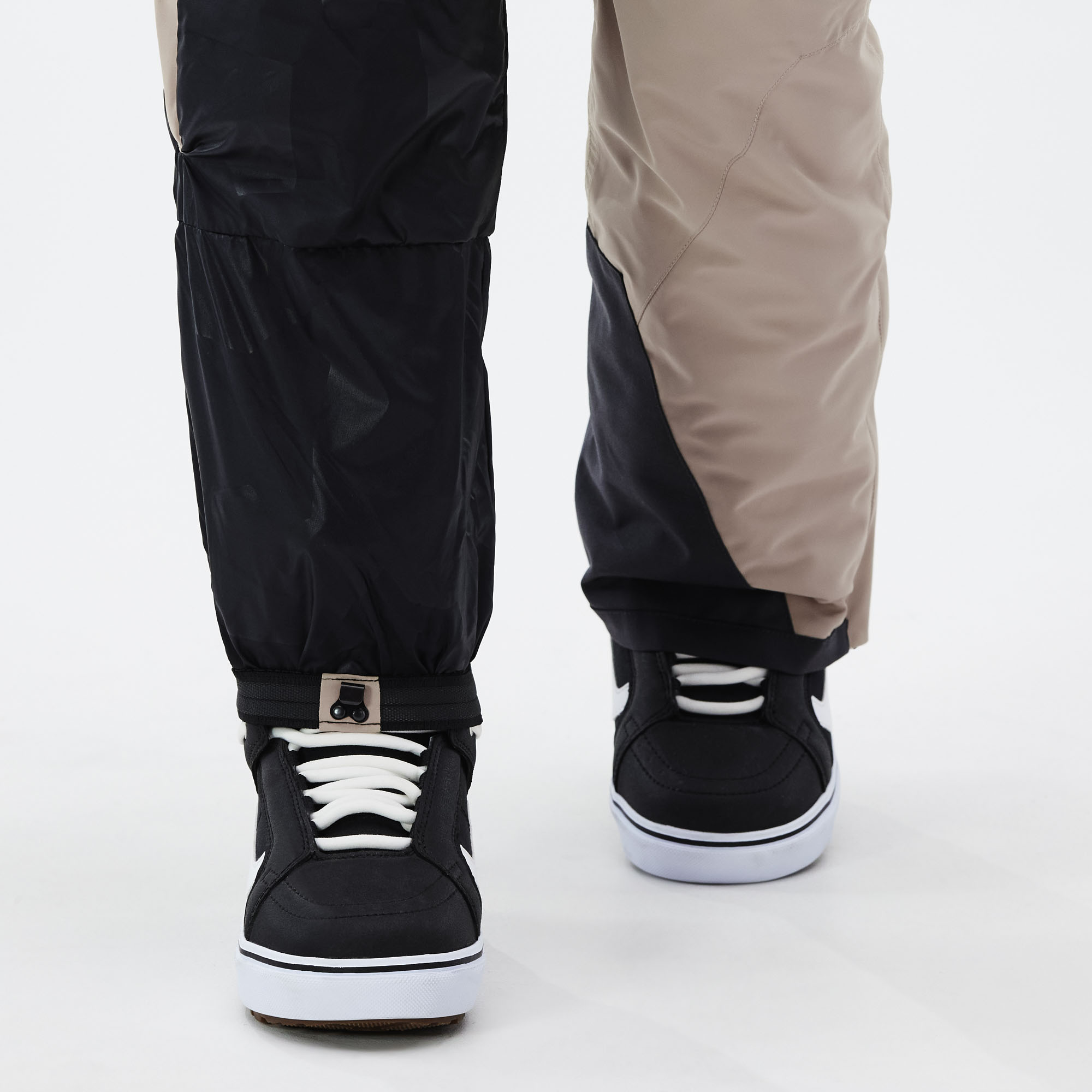 Montec Fawk W Snowboard Pants Sand 