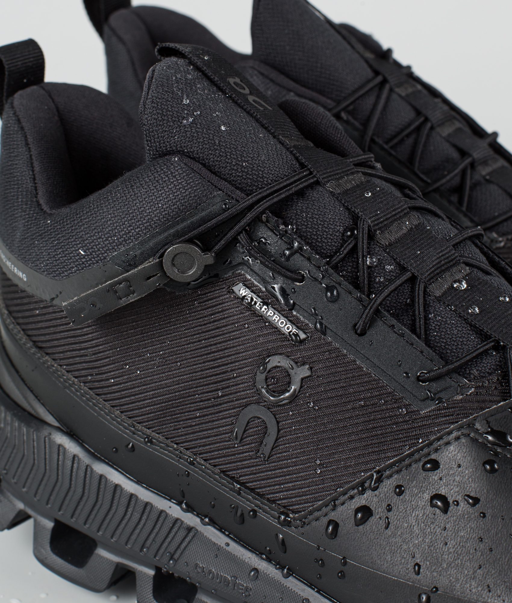 black nike waterproof shoes
