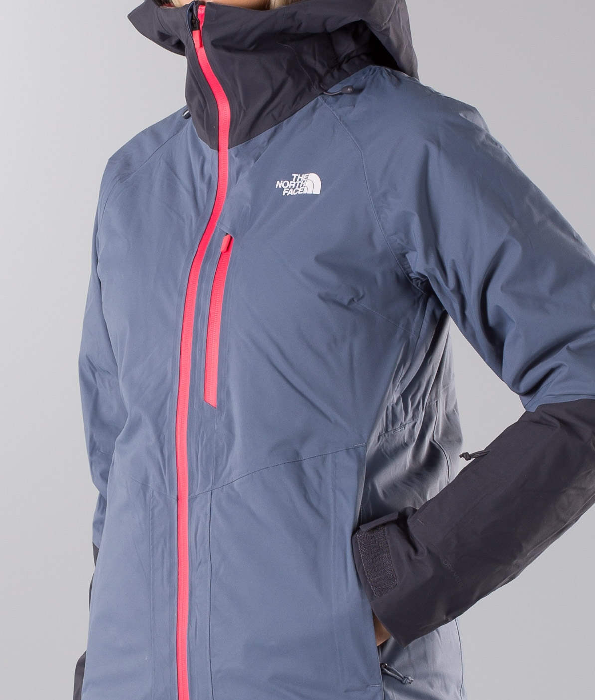 the north face women's ski coat