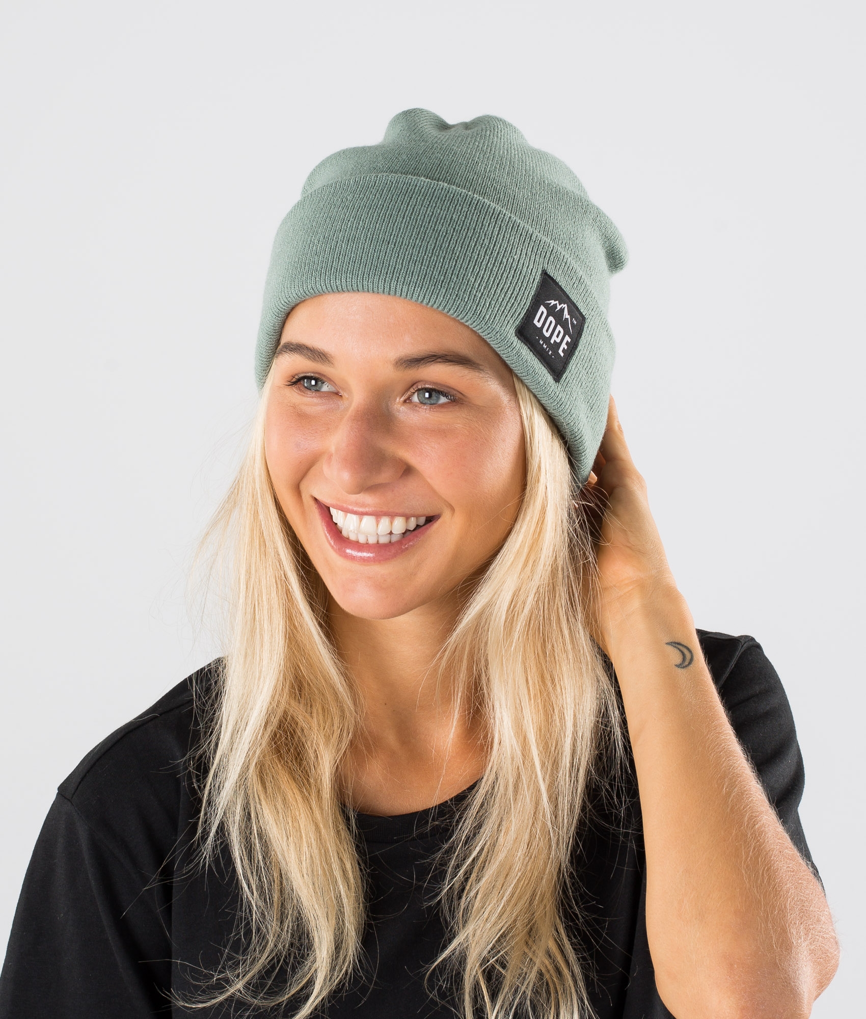 Women's Snowboard Beanies Free UK Delivery RIDESTORE