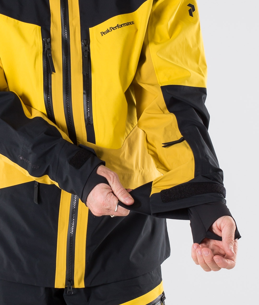 Peak Performance Gravity Skijakke Yellow Flow Ridestore.no Peak Performance Gravity Jacket Yellow Flow | Fjellsport.no