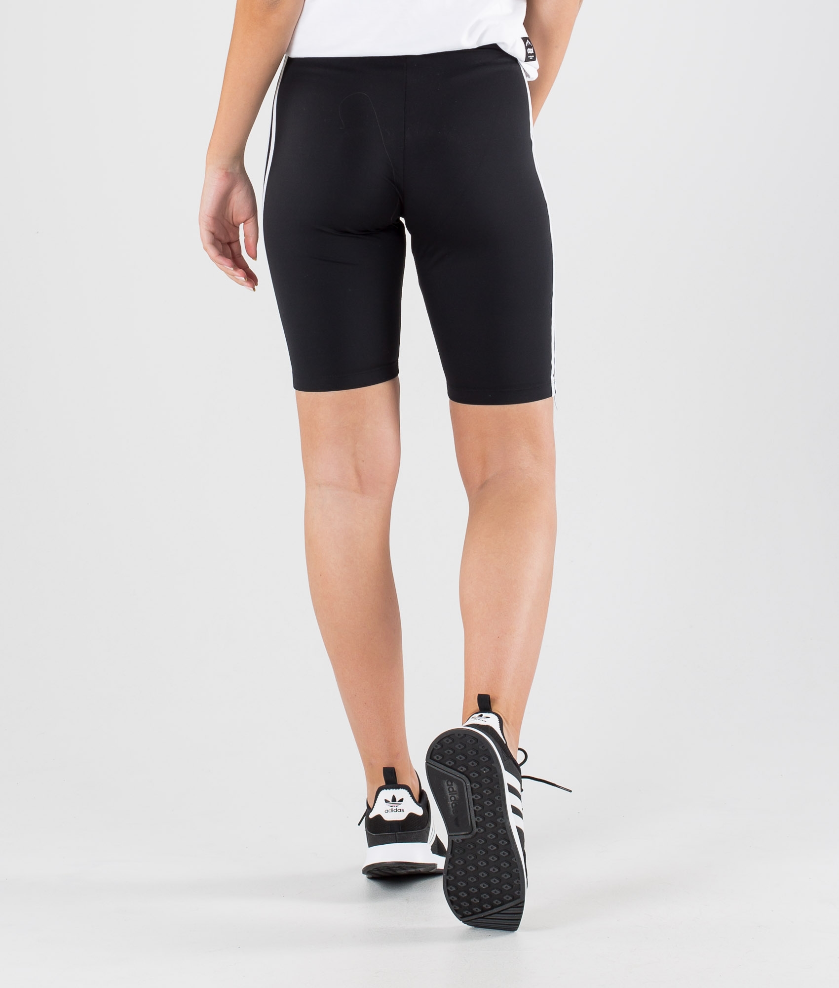 black short cycling shorts
