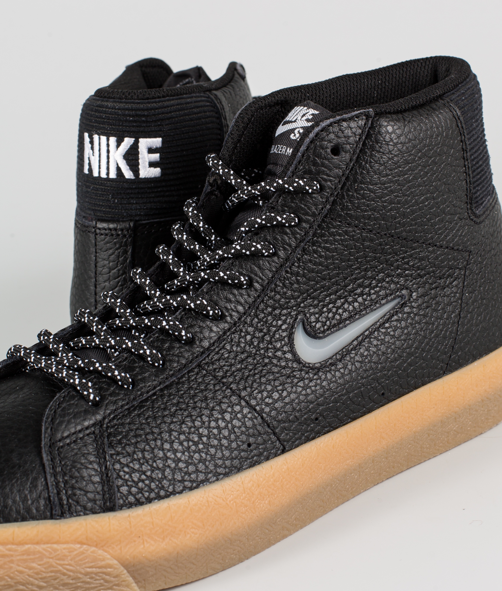 Nike Zoom Blazer Mid Premium Kengat Black White Black Gum Light Brown Ridestore Fi