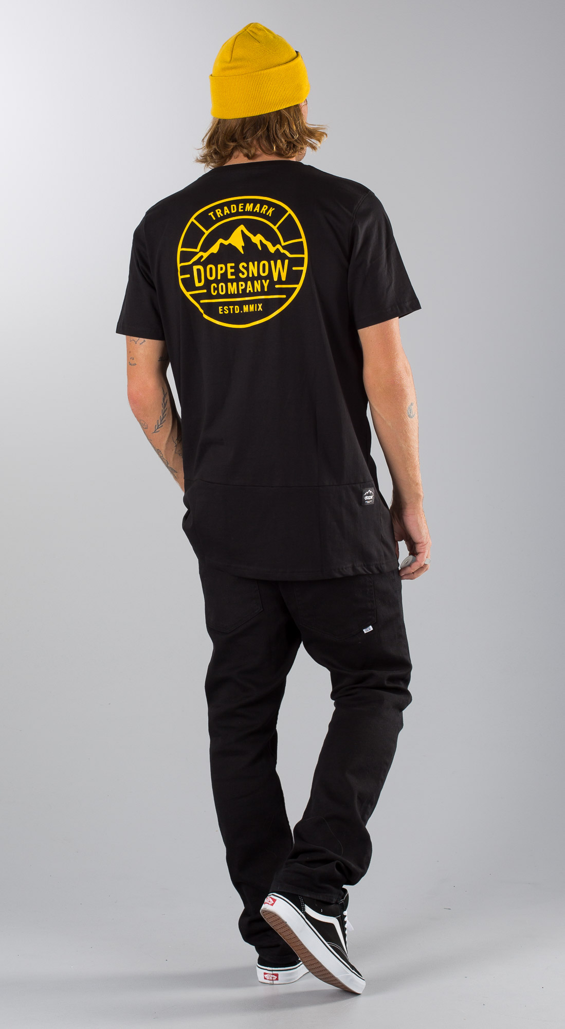 black and yellow outfit men