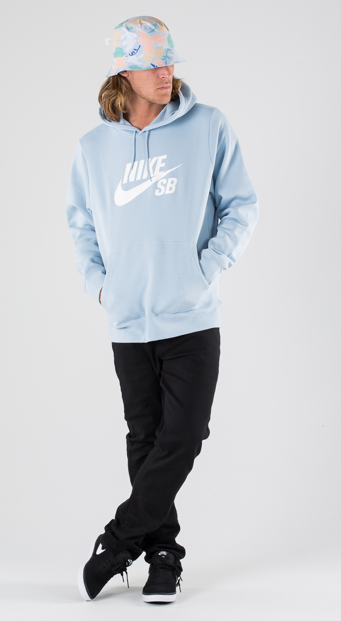 blue and white nike outfit